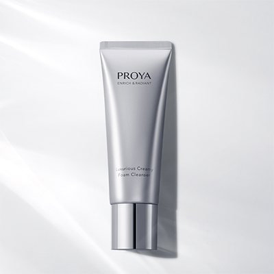 逐梦国际臻妍焕采奢养洁颜霜